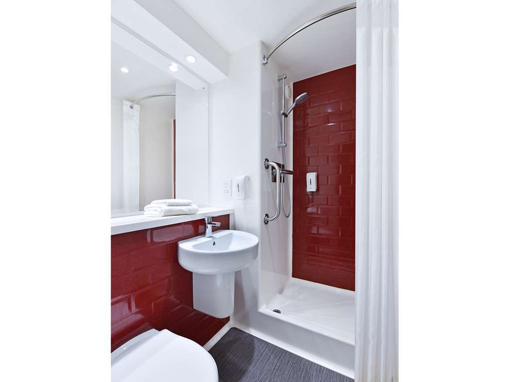 Travelodge Wadebridge Room photo